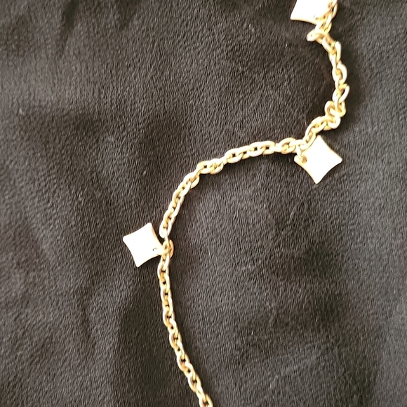 Women's Jewelry - Picture 2 of 3